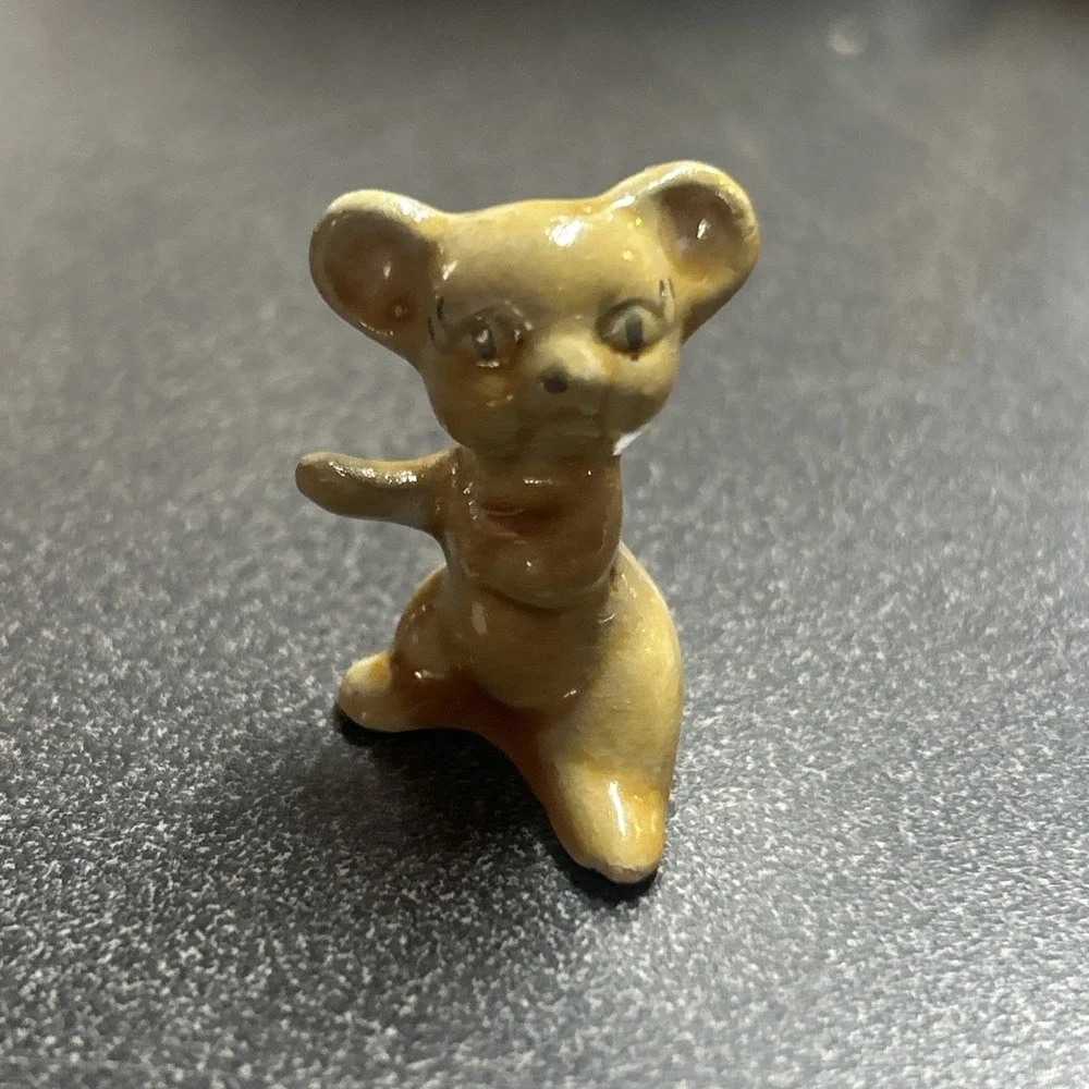 Vintage Hagen-Renaker Miniature Ceramic Mouse California USA Made Hagen Renaker